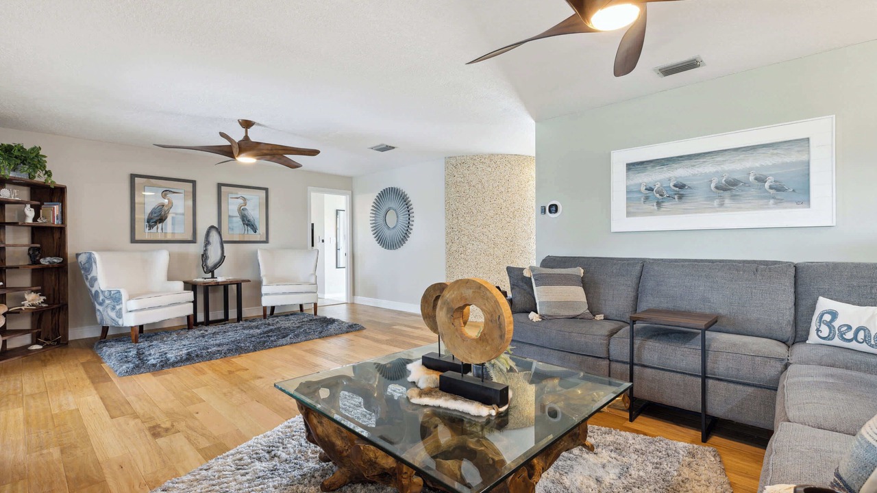 Photo of Livingroom in Cocoa Isles Country Club