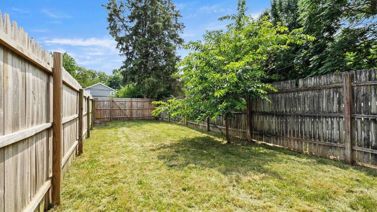 Photo of Outdoor in Merion Village