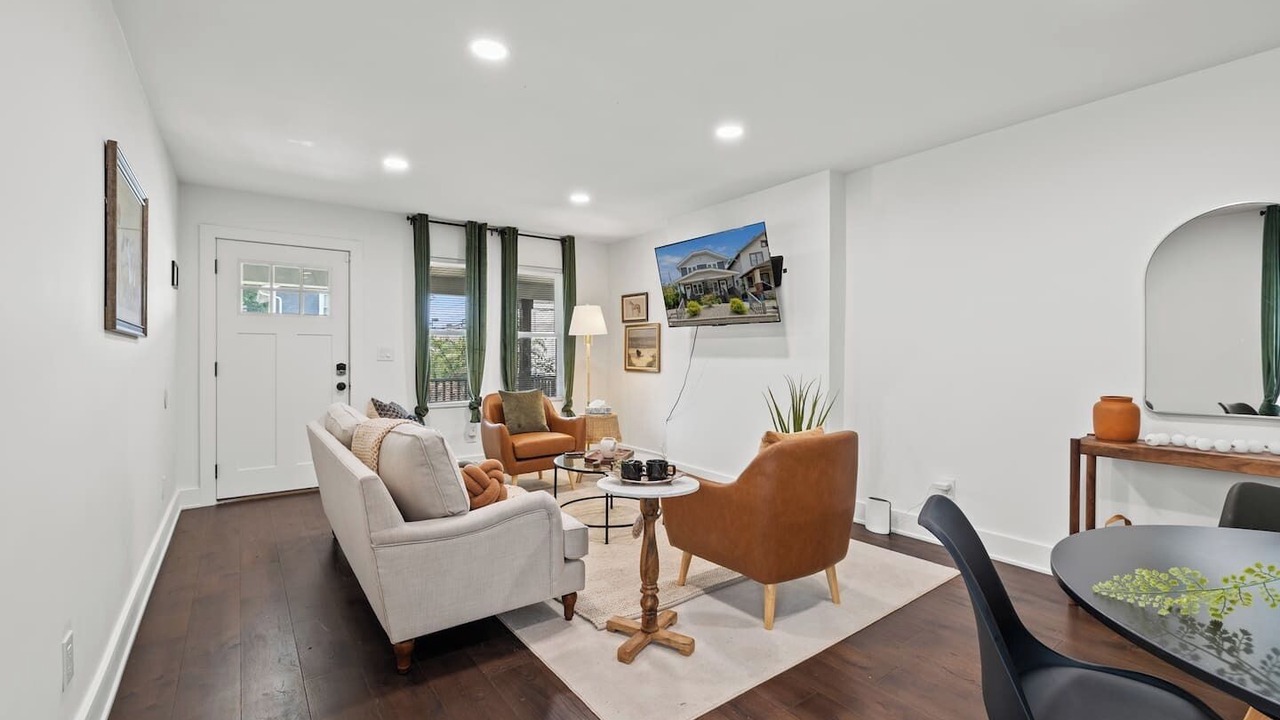 Photo of Livingroom in Merion Village