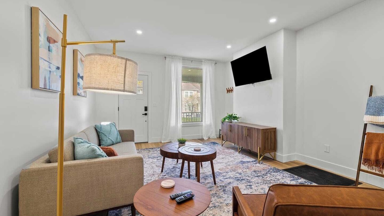 Photo of Livingroom in Olde Towne East