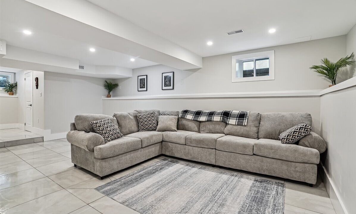 Photo of Livingroom in Burlington