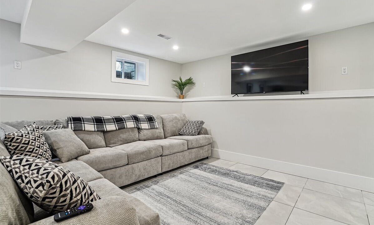 Photo of Livingroom in Burlington