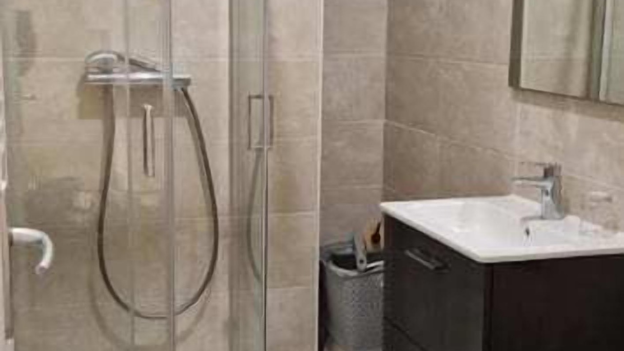 Photo of Bathroom in La Ferte-sous-Jouarre