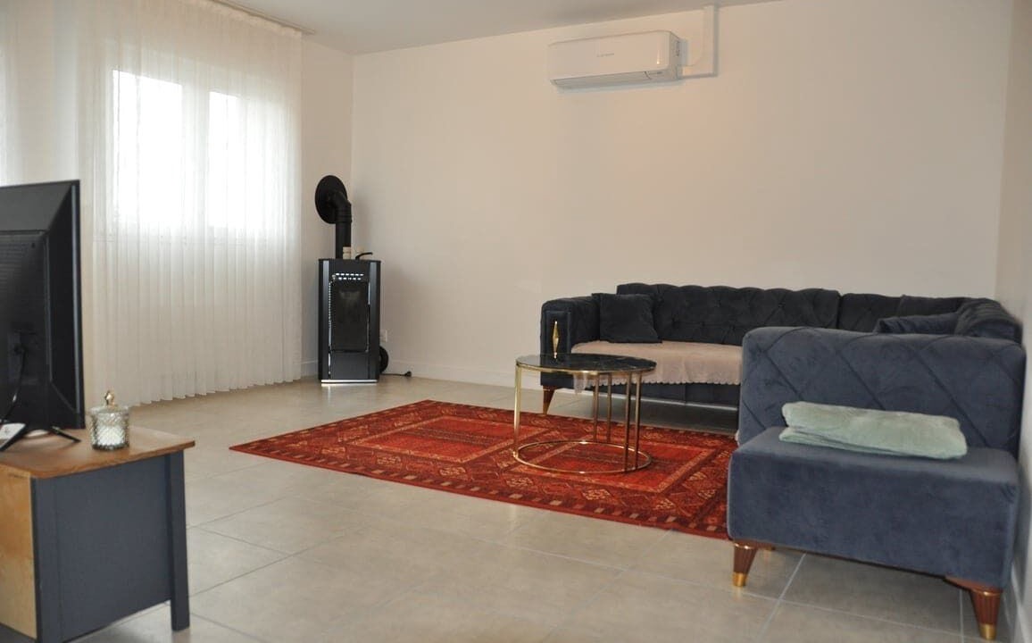 Photo of Livingroom in La Ferte-sous-Jouarre
