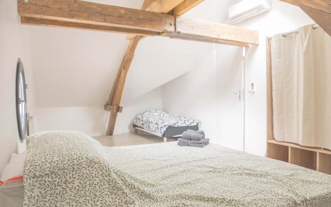 Photo of Bedroom in La Ferte-sous-Jouarre