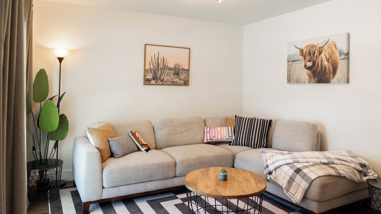 Photo of Livingroom in Sweetbriar