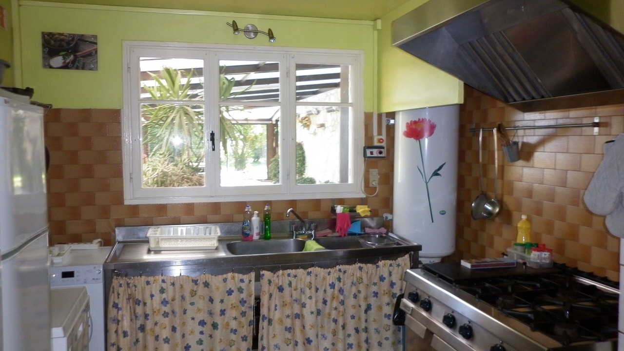 Photo of Kitchen in Castelnau-d'Estretefonds