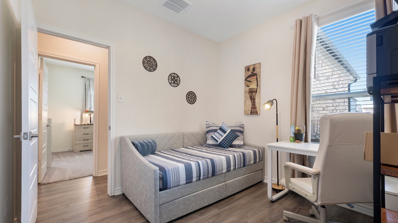 Photo of Livingroom in Converse