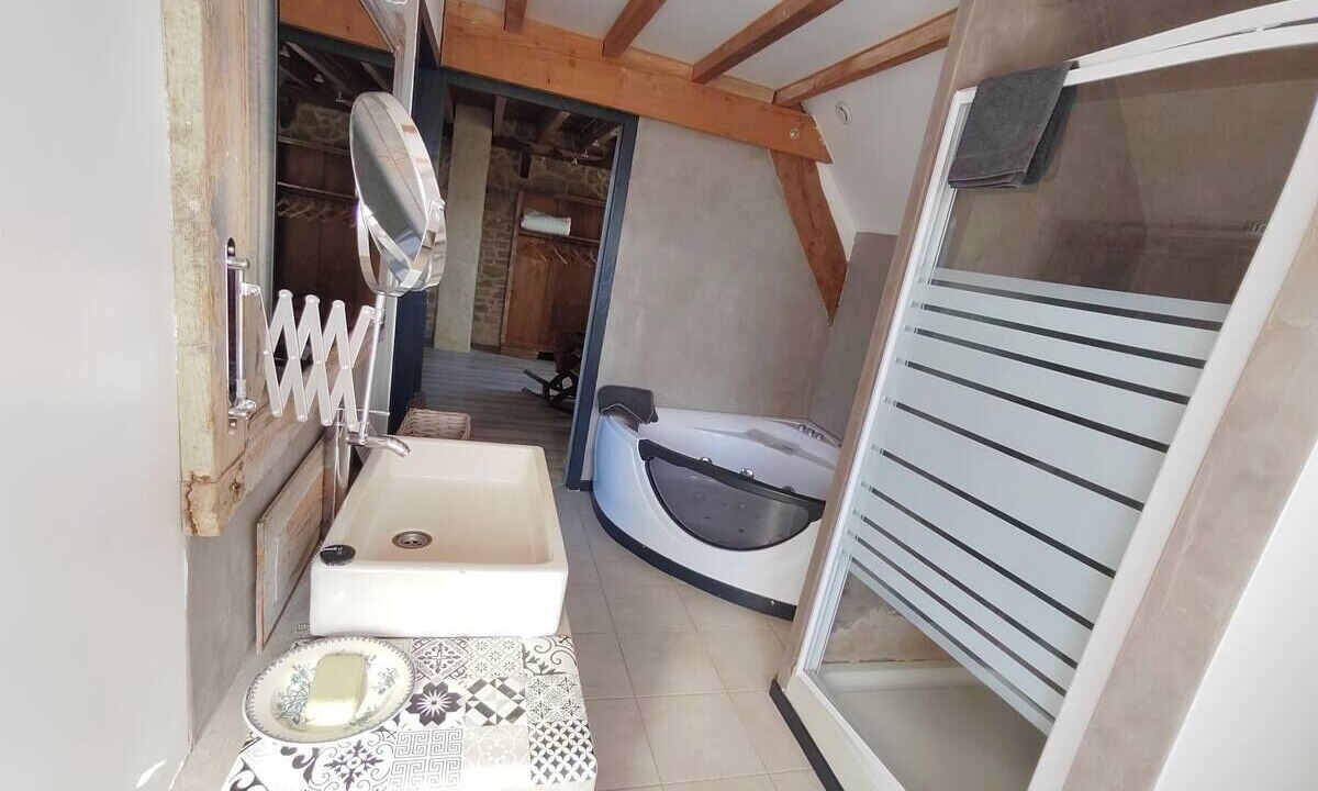 Photo of Bathroom in Trans-la-Foret
