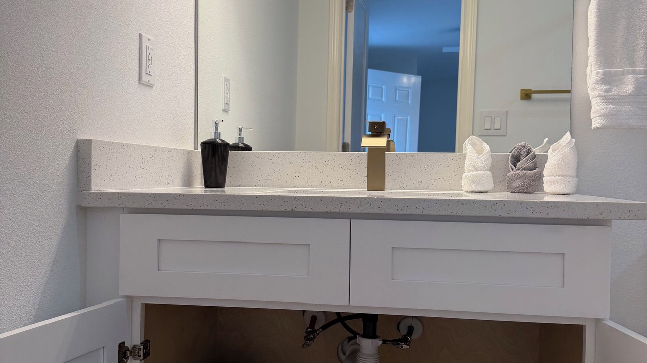Photo of Bathroom in Pinecrest West Park