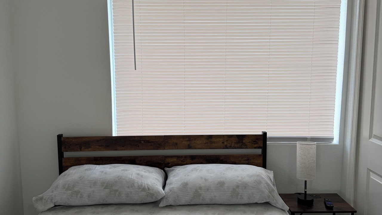 Photo of Bedroom in Pinecrest West Park