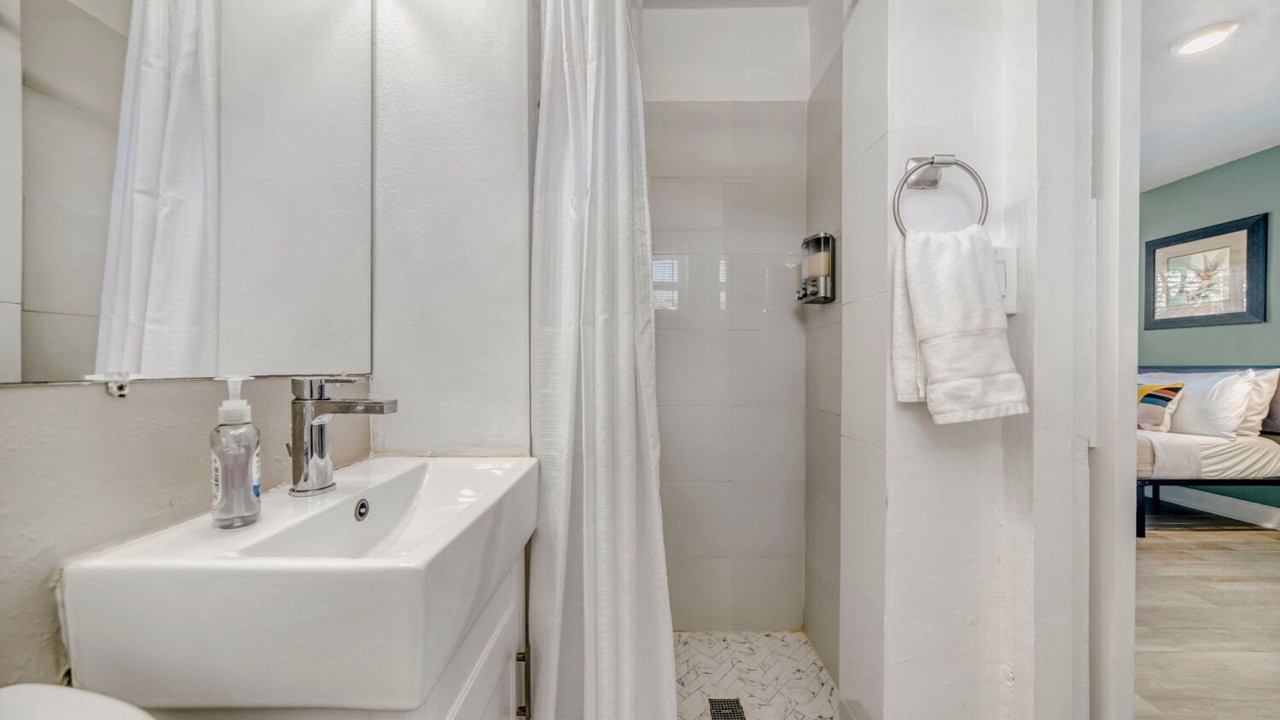 Photo of Bathroom in Tropic