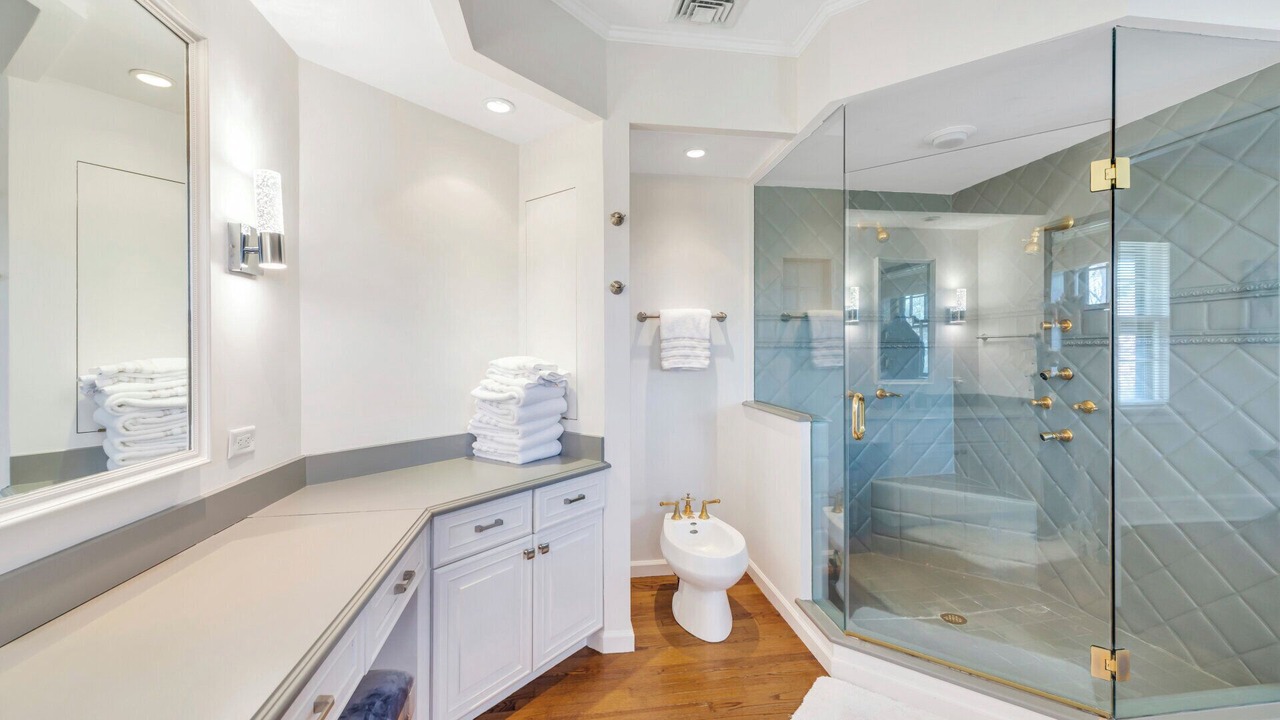 Photo of Bathroom in Westhampton Beach