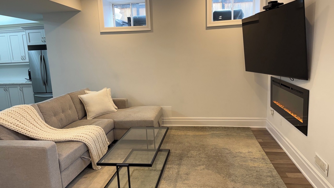 Photo of Livingroom in King City