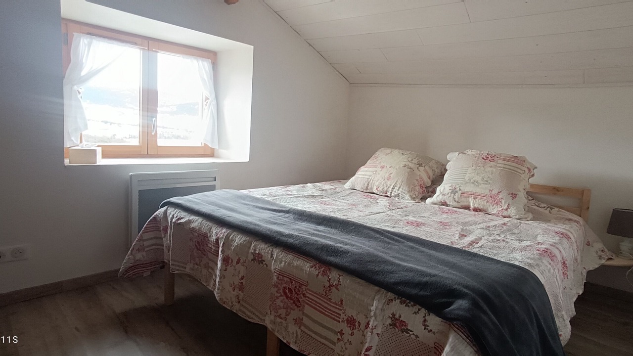 Photo of Bedroom in Real