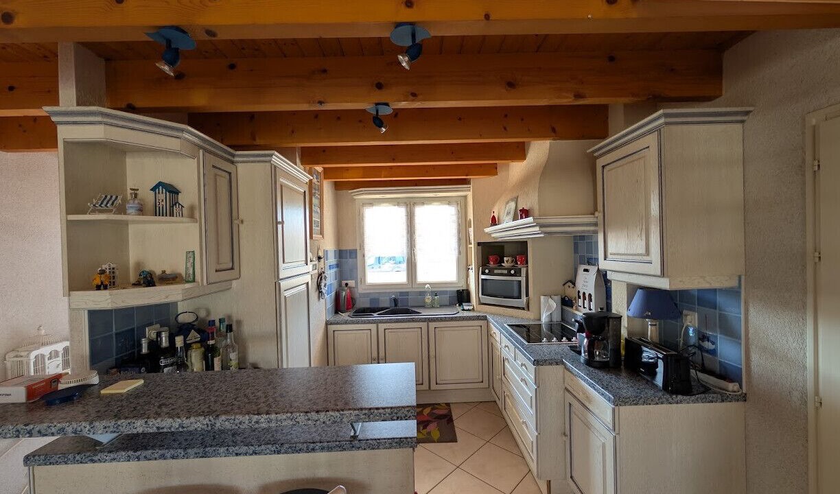 Photo of Kitchen in Saint-Vincent-sur-Jard