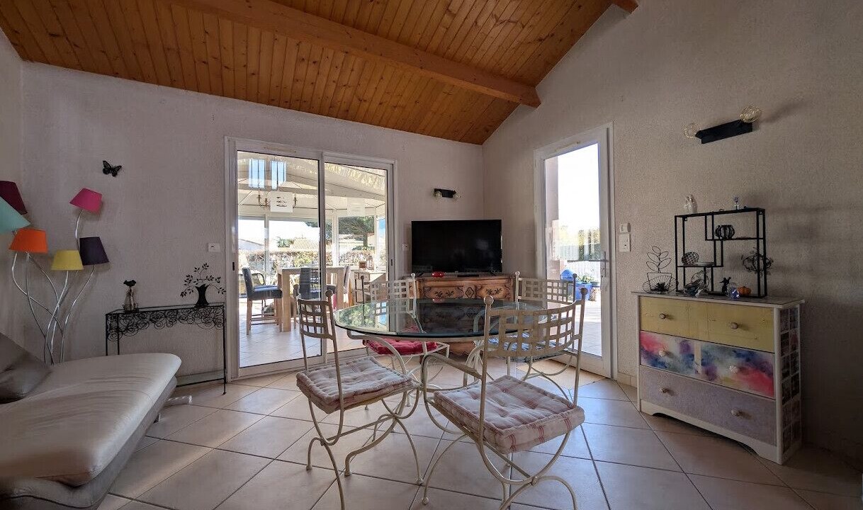 Photo of Livingroom in Saint-Vincent-sur-Jard