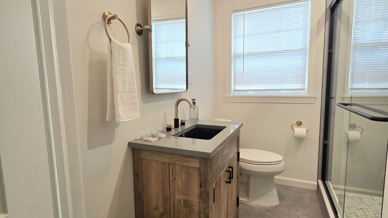 Photo of Bathroom in East Shore