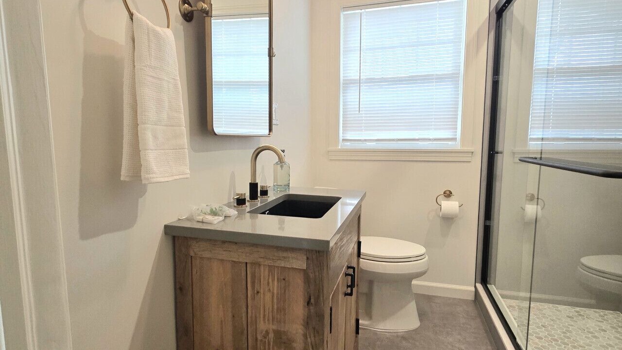 Photo of Bathroom in East Shore