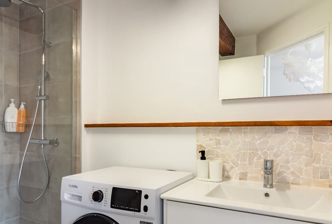Photo of Bathroom in Castelnaudary