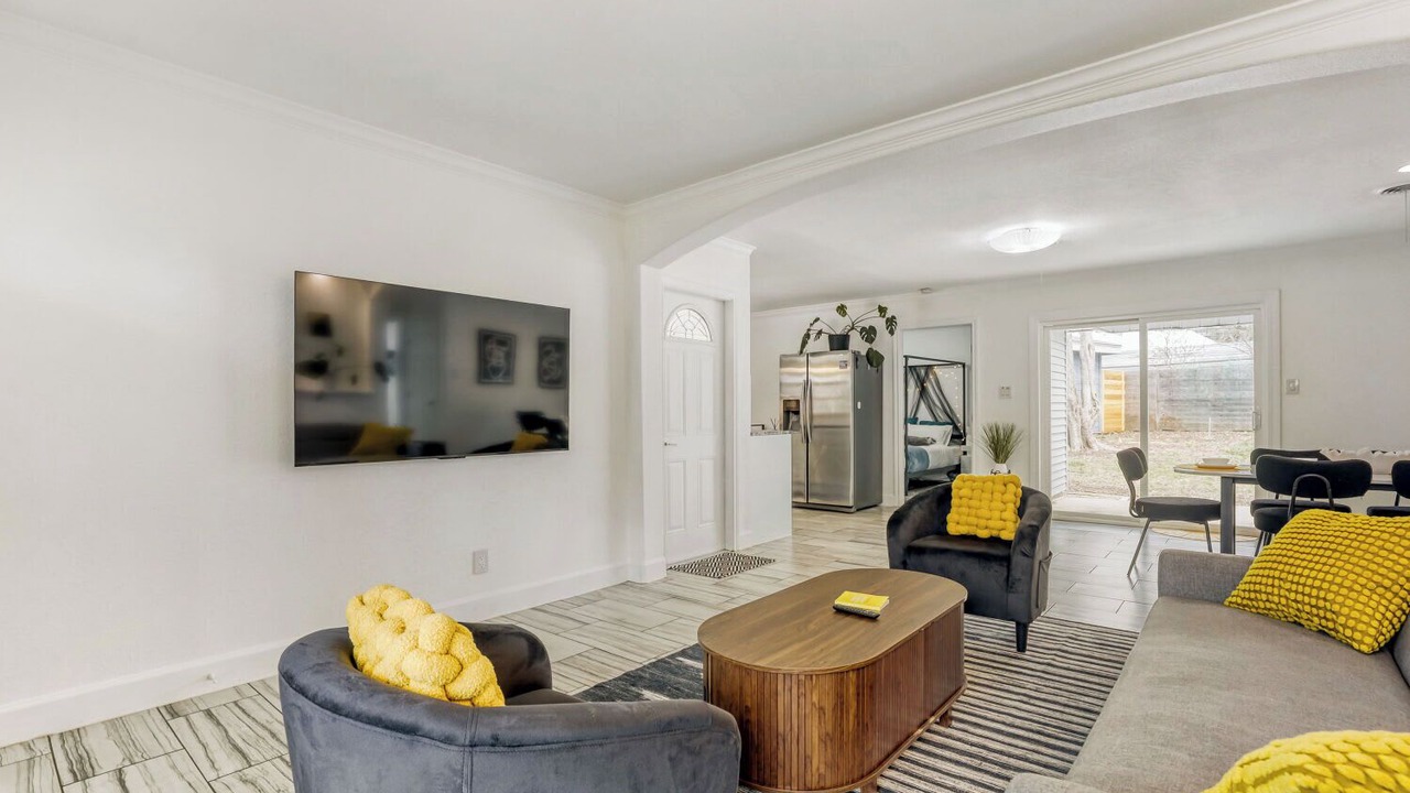 Photo of Bedroom in MLK