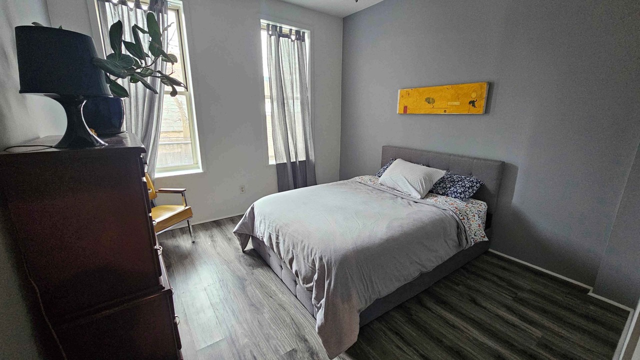 Photo of Bedroom in Lower West Side