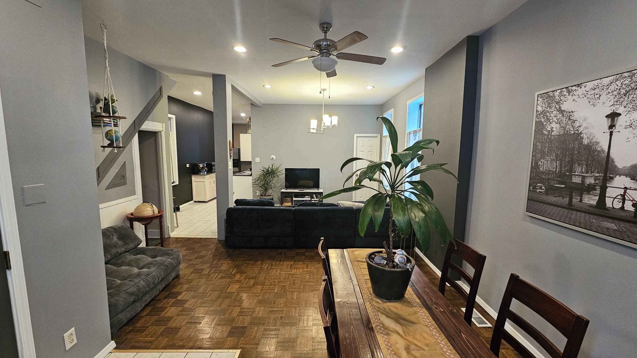 Photo of Livingroom in Lower West Side