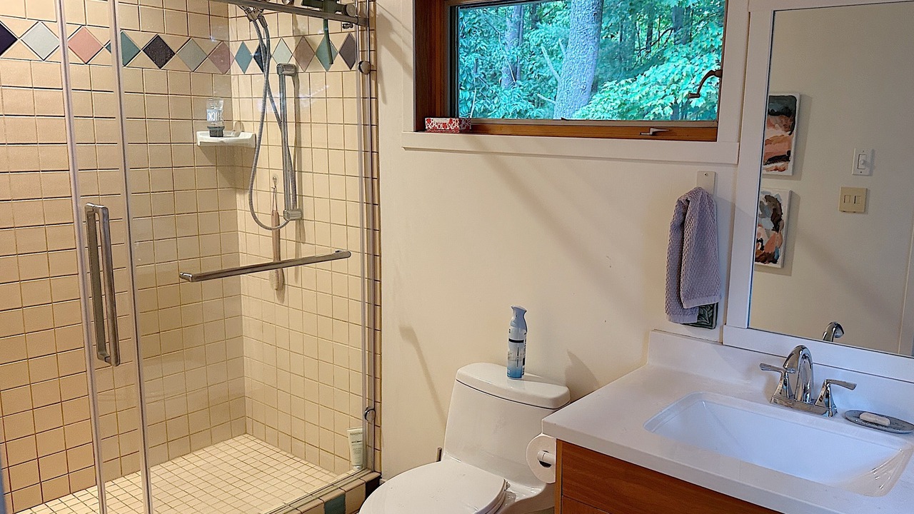 Photo of Bathroom in Charlevoix