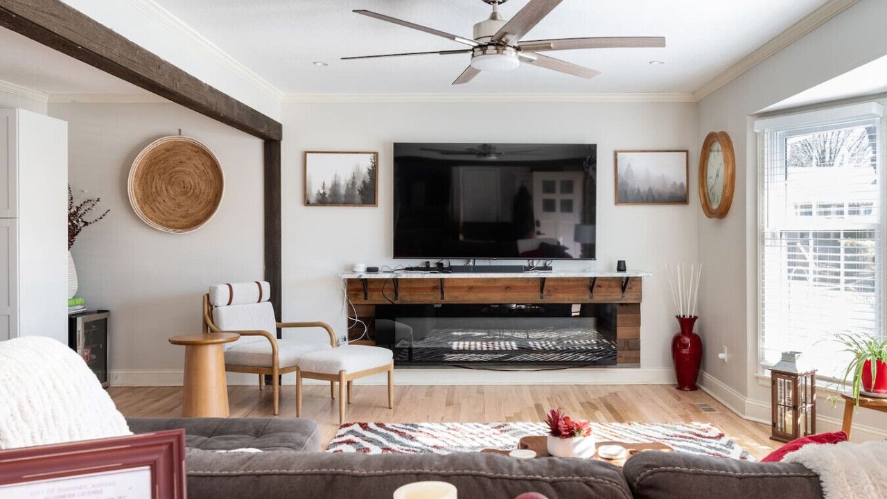 Photo of Livingroom in Shawnee