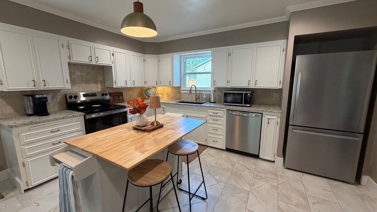Photo of Kitchen in Sayles Blvd. Area