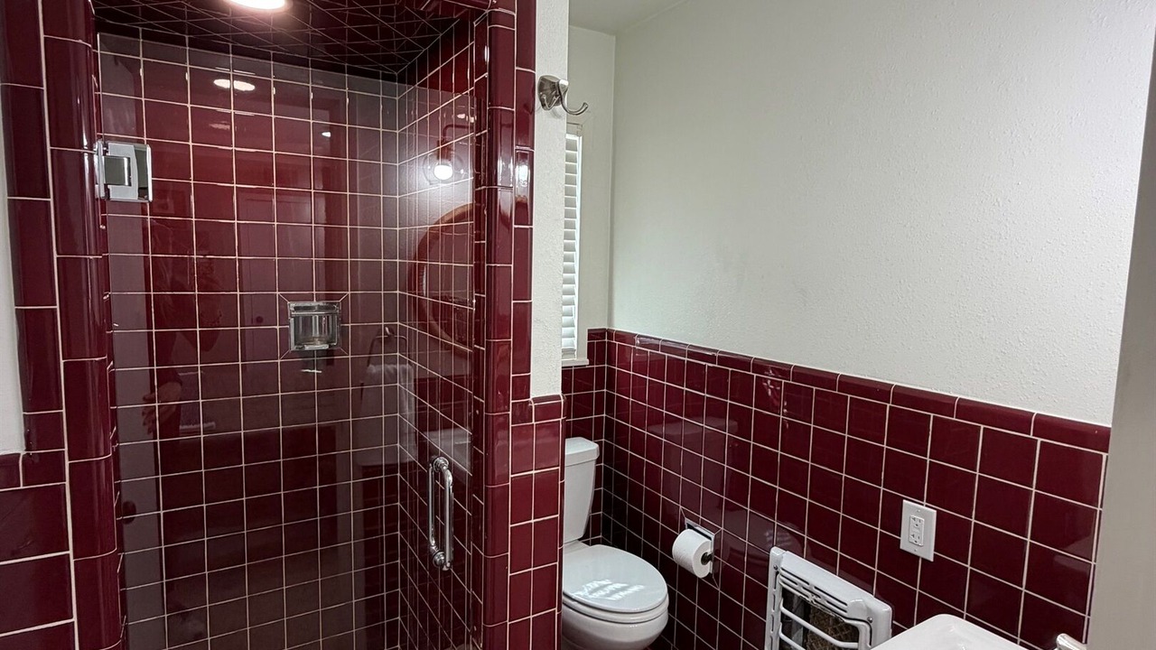 Photo of Bathroom in Sayles Blvd. Area