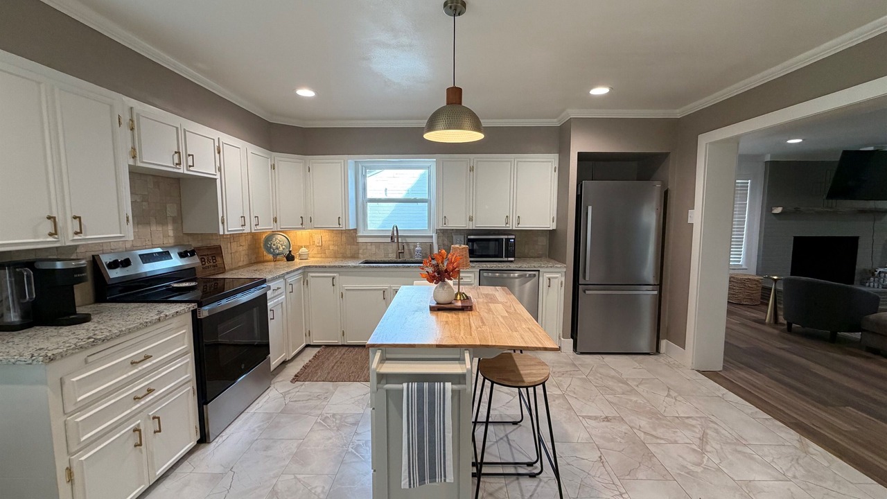 Photo of Kitchen in Sayles Blvd. Area