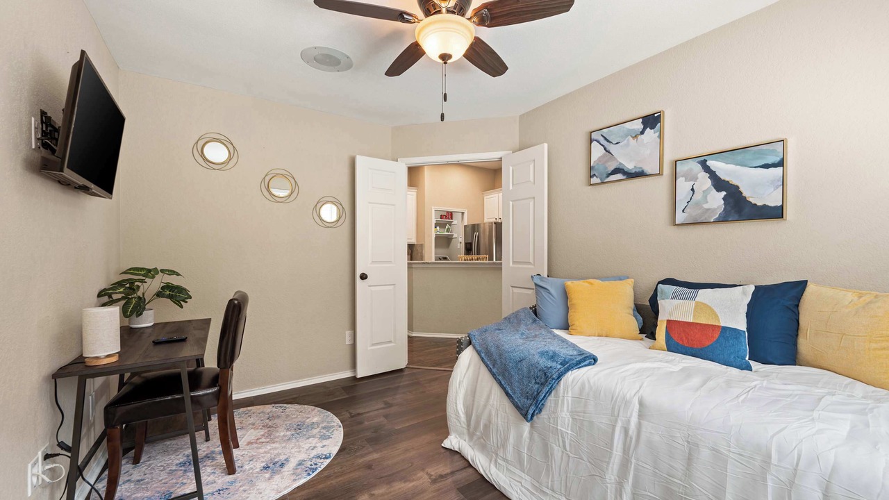 Photo of Bedroom in Euless