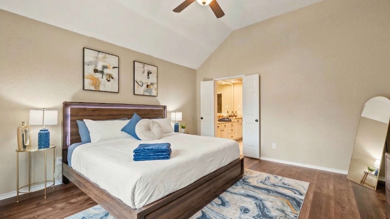 Photo of Bedroom in Euless