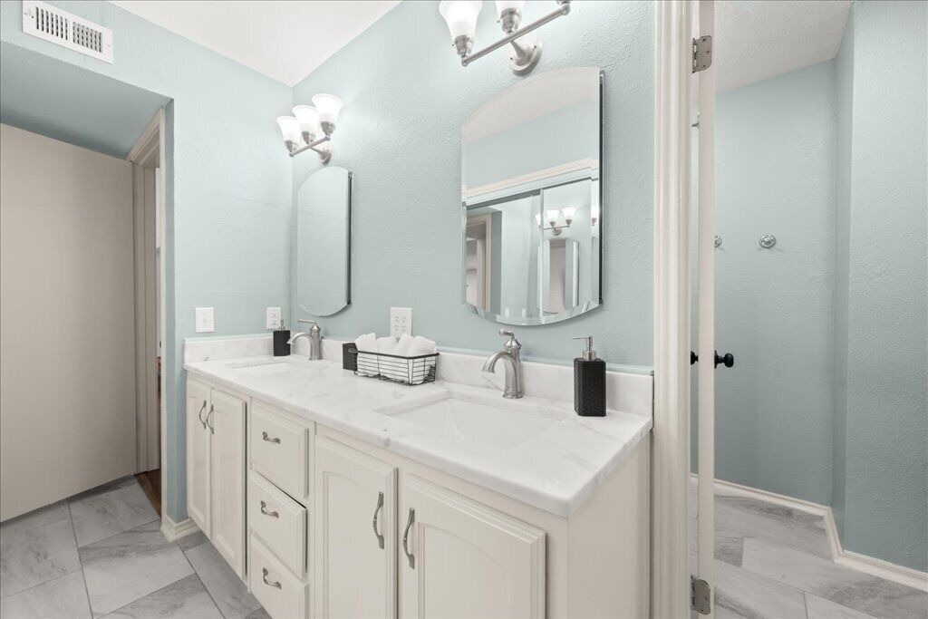 Photo of Bathroom in Euless
