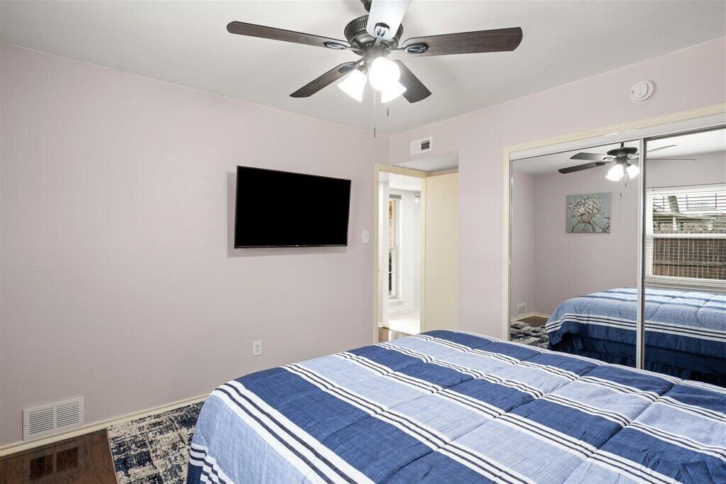 Photo of Bedroom in Euless