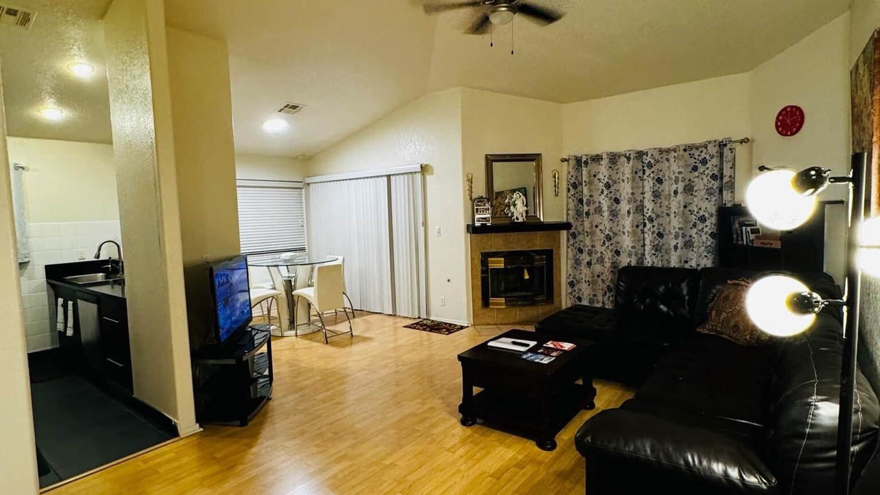 Photo of Livingroom in Spring Valley