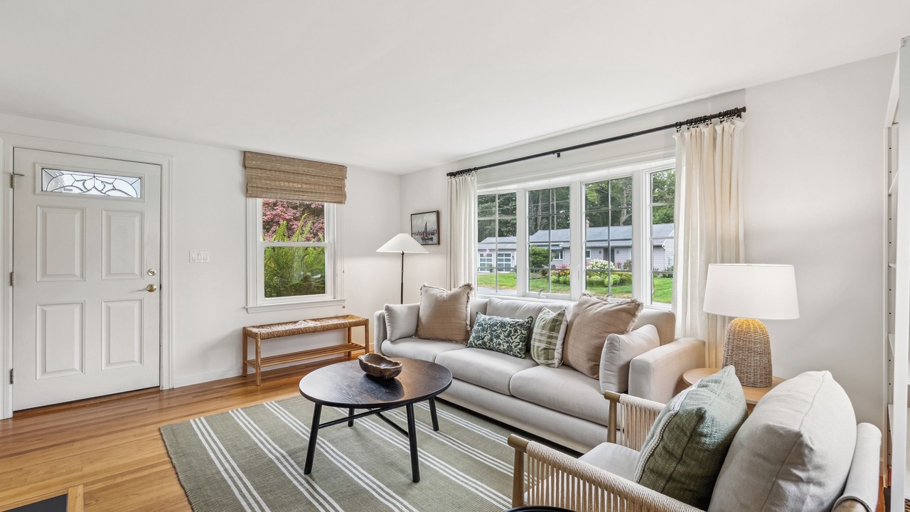 Photo of Livingroom in Portland