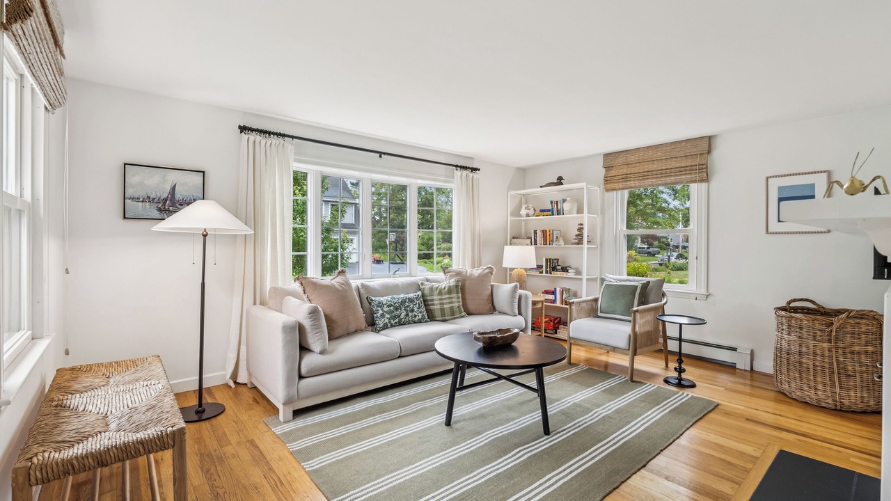 Photo of Livingroom in Portland
