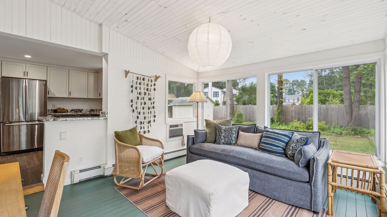 Photo of Livingroom in Portland