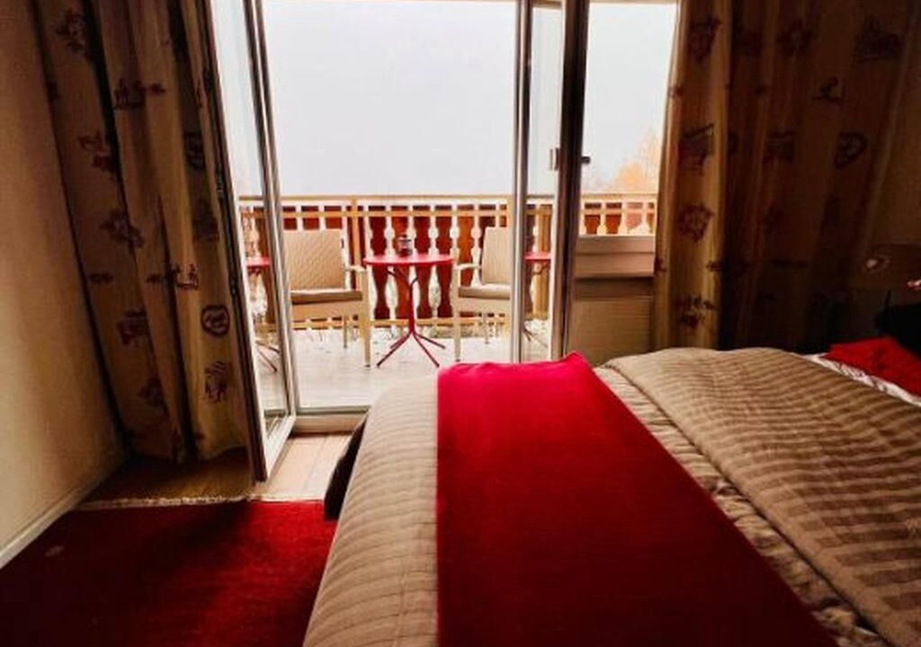 Photo of Bedroom in Noes