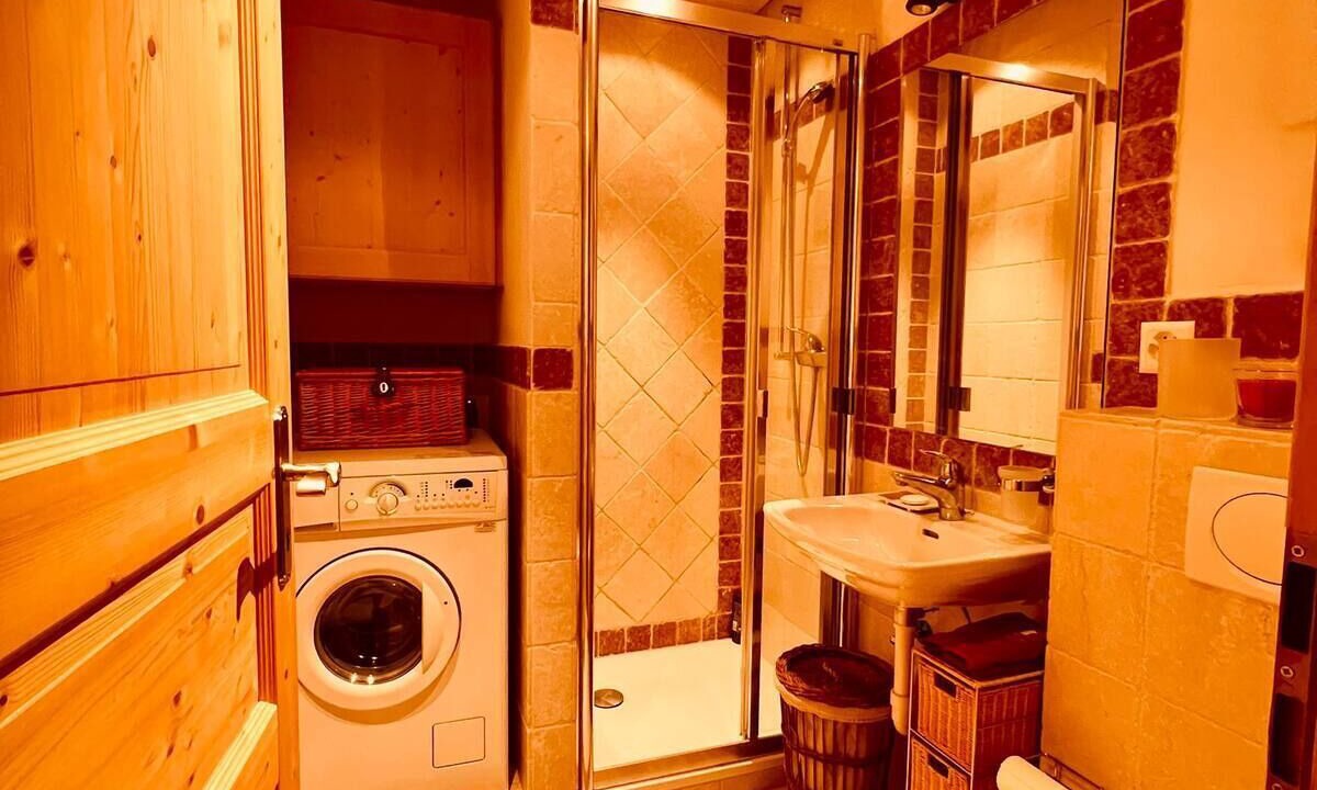 Photo of Bathroom in Noes