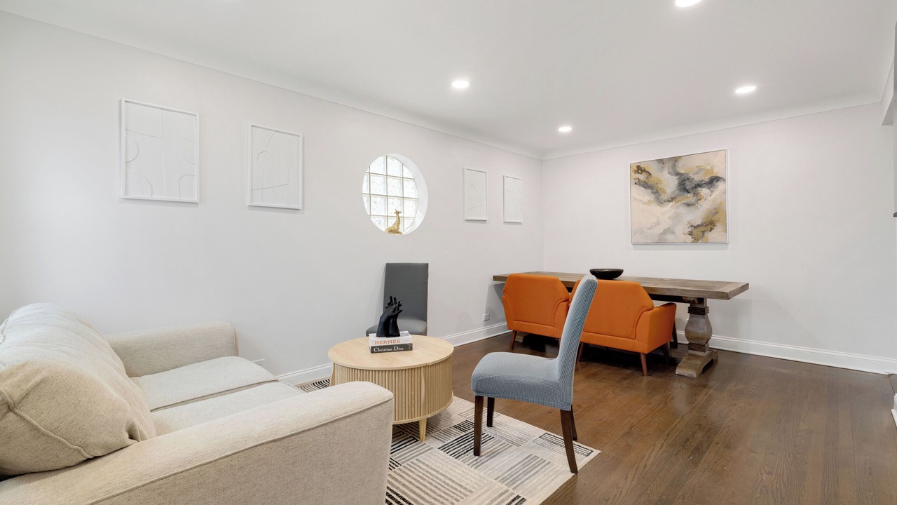 Photo of Livingroom in Brookfield