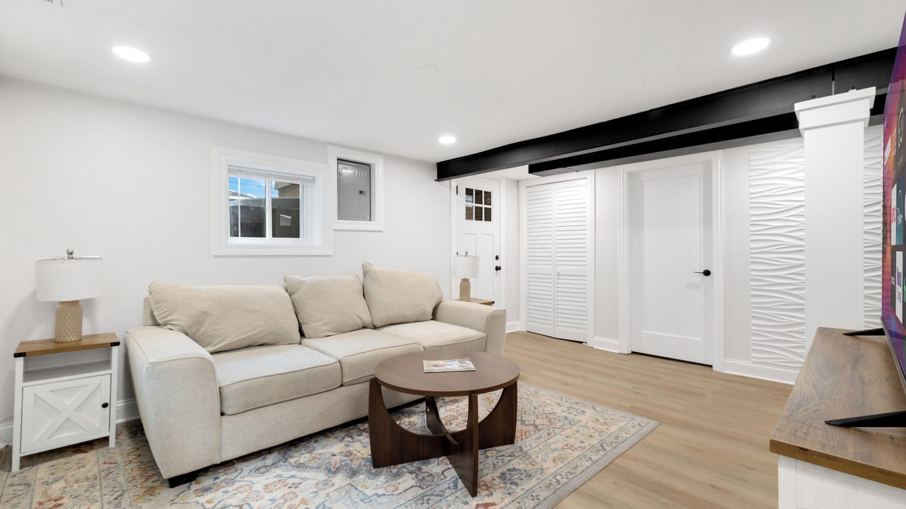 Photo of Livingroom in Brookfield