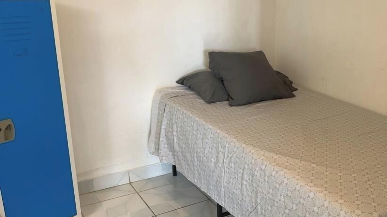 Photo of Bedroom in Hallandale Beach
