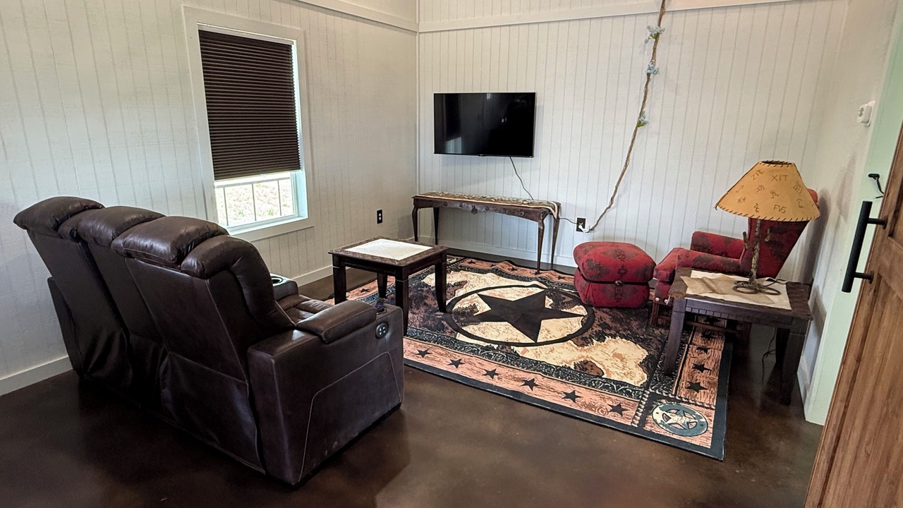 Photo of Livingroom in Mound