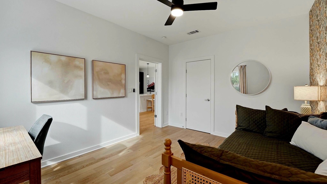 Photo of Livingroom in South Lamar