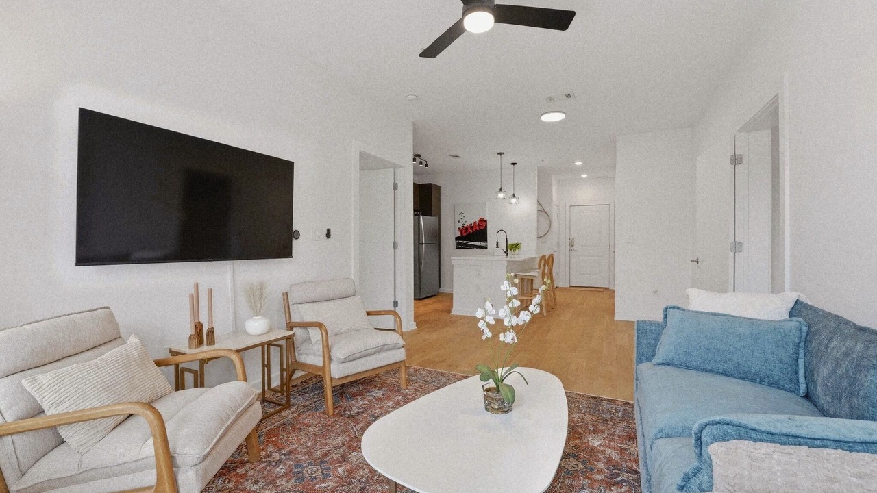 Photo of Livingroom in South Lamar