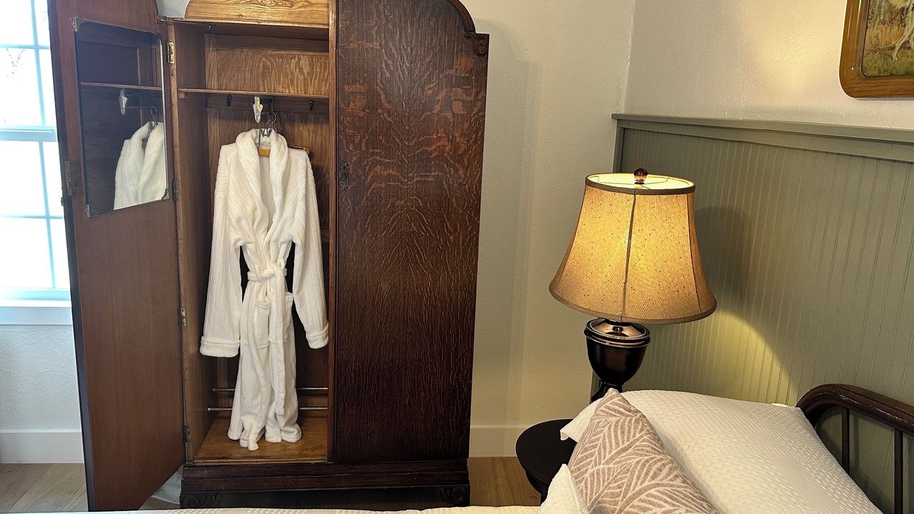 Photo of Bedroom in Albany