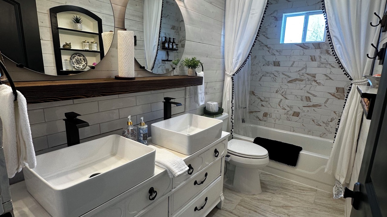 Photo of Bathroom in Albany